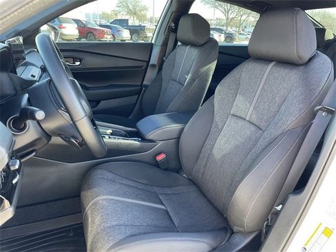 Used 2025 Honda Accord Sport image 25