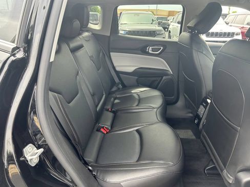 Certified 2022 Jeep Compass Limited AWD/4WD image 26