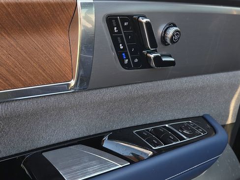 New 2026 Cadillac Vistiq Premium Luxury w/ LPO, Floor Liner Package image 22