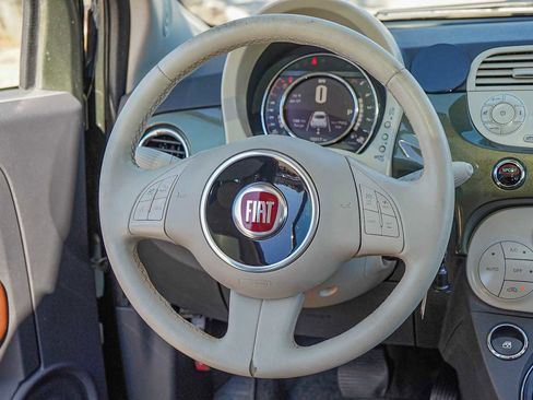 Used 2015 FIAT 500 Lounge w/ Luxury Leather Package image 23