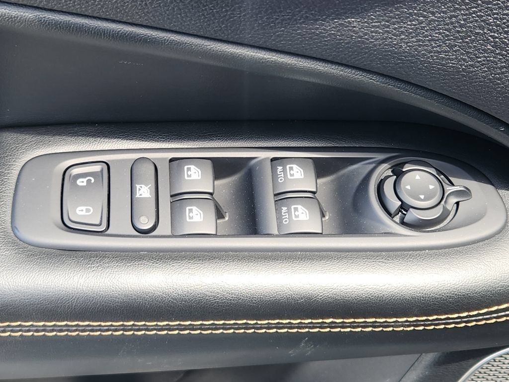 Used 2020 Jeep Compass Limited AWD/4WD image 15