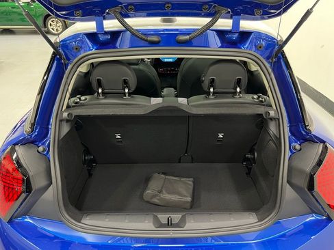 Certified 2025 MINI Cooper 2-Door Hardtop image 19