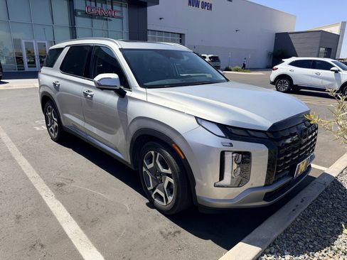 Used 2023 Hyundai Palisade Limited AWD/4WD image 4