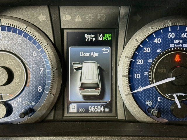 Used 2020 Toyota Sienna XLE w/ XLE Navigation Package AWD/4WD image 15