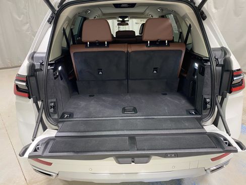 Certified 2026 BMW X7 xDrive40i image 32