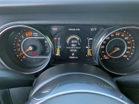 Used 2023 Jeep Wrangler Altitude image 18