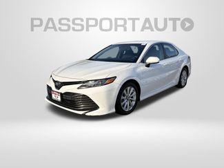 Used 2018 Toyota Camry LE video 1