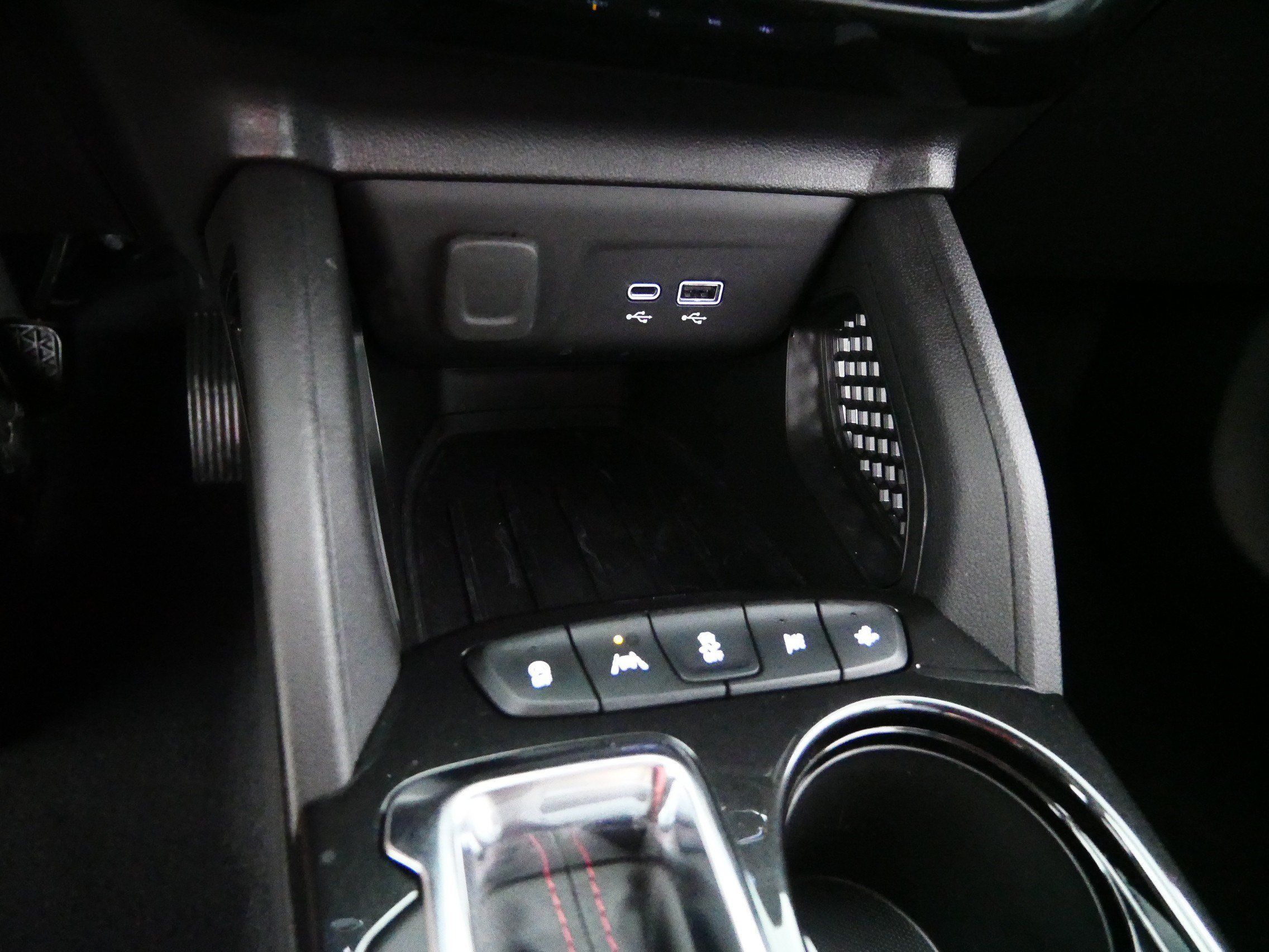Used 2024 Chevrolet TrailBlazer RS w/ Driver Confidence Package FWD image 29