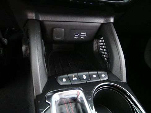 Used 2024 Chevrolet TrailBlazer RS w/ Driver Confidence Package FWD image 29