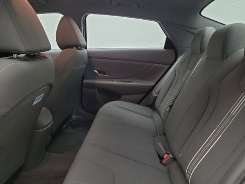 Used 2023 Hyundai Elantra SEL w/ Cargo Package image 18