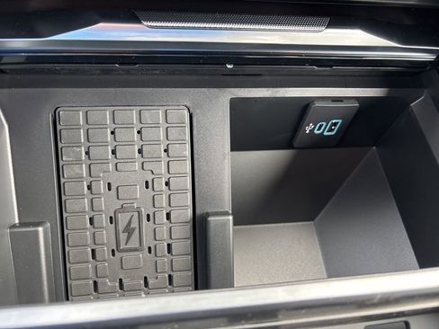 New 2026 Ford F250 Platinum w/ Tremor Off-Road Package image 28