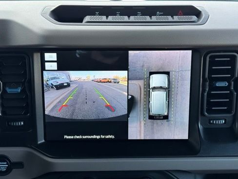 Certified 2023 Ford Bronco Wildtrak AWD/4WD image 4