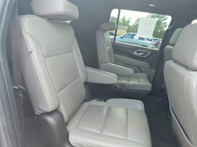Used 2023 Chevrolet Suburban Z71 w/ Luxury Package AWD/4WD image 14