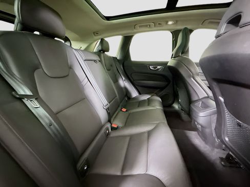 Used 2023 Volvo XC60 B5 Plus w/ Protection Package Premier image 27