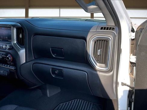 Used 2021 Chevrolet Silverado 1500 RST w/ LPO, Dark Essentials Package image 17