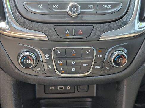 Used 2023 Chevrolet Equinox LT AWD/4WD image 30