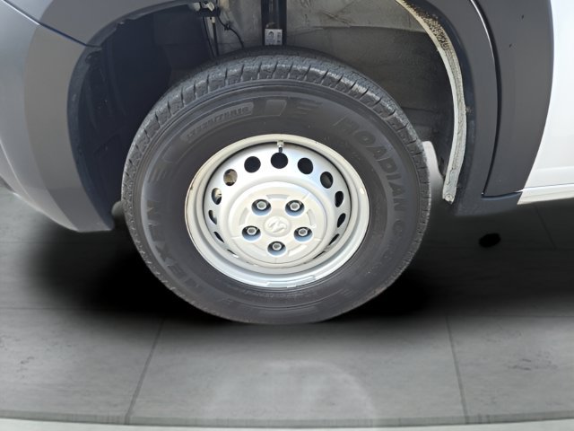 Used 2026 RAM ProMaster 2500 w/ Convenience Group FWD image 8