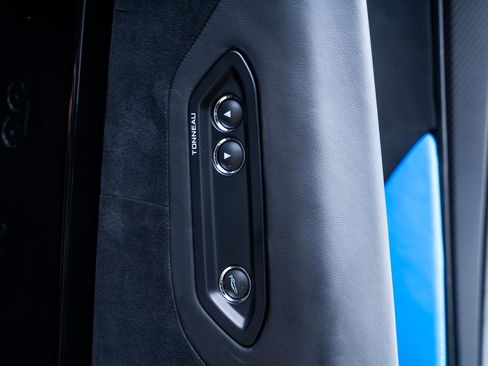 Used 2020 McLaren 720S Performance RWD image 23