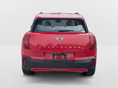 New 2025 MINI Cooper Countryman SE image 8