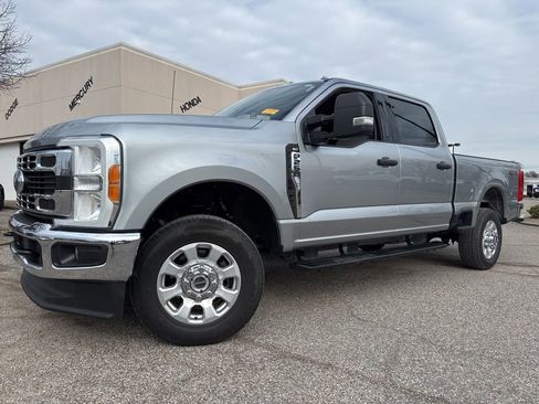 Used 2023 Ford F250 XLT image 15