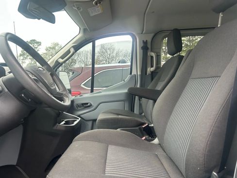 Used 2015 Ford Transit 150 XLT image 10