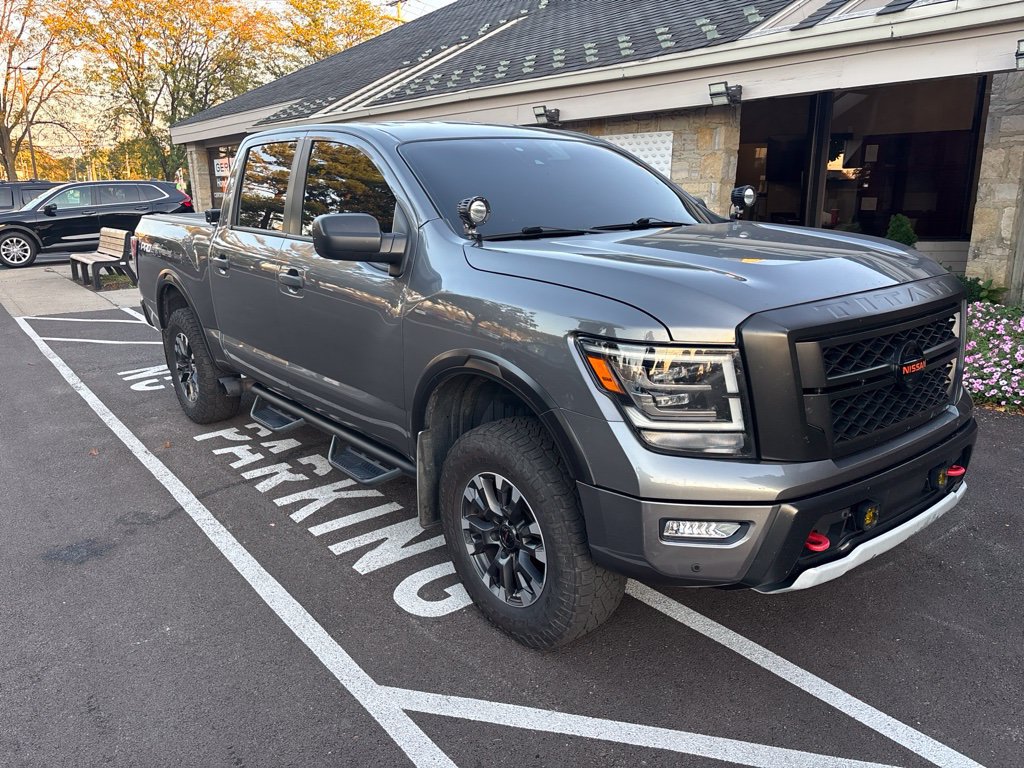 Used 2022 Nissan Titan PRO-4X w/ Pro-4x Utility Package AWD/4WD image 4