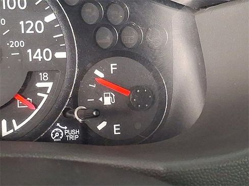 Used 2013 Nissan Xterra S w/ Value Package image 25