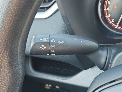 Used 2024 Toyota RAV4 LE image 41