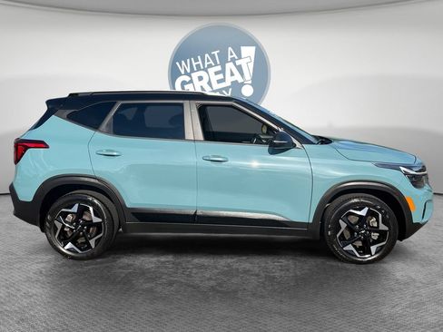 Used 2025 Kia Seltos S AWD/4WD image 2