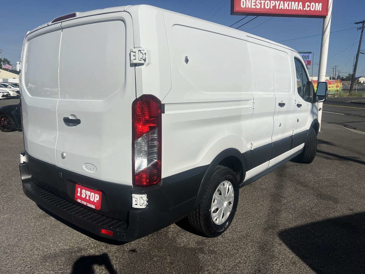 Used 2017 Ford Transit 150 130 Low Roof RWD image 5