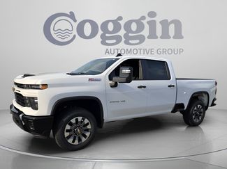 New 2026 Chevrolet Silverado 2500 Custom w/ Custom Value Package AWD/4WD video 1