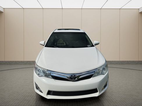 Used 2013 Toyota Camry XLE FWD image 7