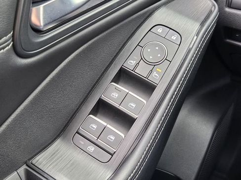 Used 2025 Nissan Rogue SL w/ Tech Package image 25