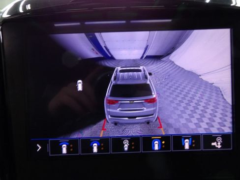 Used 2021 Chevrolet Traverse RS w/ LPO, Floor Liner Package AWD/4WD image 24