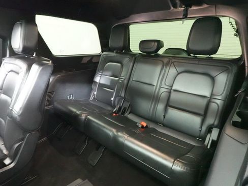 Used 2021 Lincoln Navigator Reserve AWD/4WD image 31