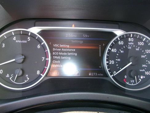 Used 2024 Nissan Sentra SV FWD image 14