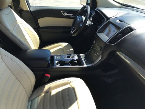 Used 2019 Ford Edge SEL w/ Equipment Group 201A AWD/4WD image 18