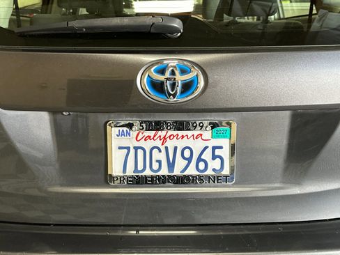 Used 2014 Toyota Prius V Three FWD image 46