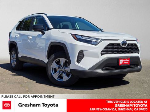 Certified 2025 Toyota RAV4 LE AWD/4WD image 1