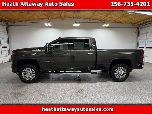 Used 2022 Chevrolet Silverado 2500 High Country w/ Safety Package II AWD/4WD image 1