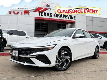 Used 2025 Hyundai Elantra Limited