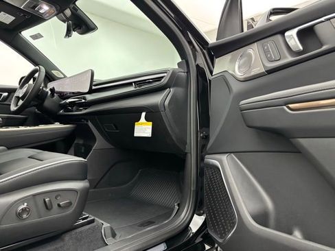 New 2026 Buick Enclave Avenir w/ Super Cruise Package image 38