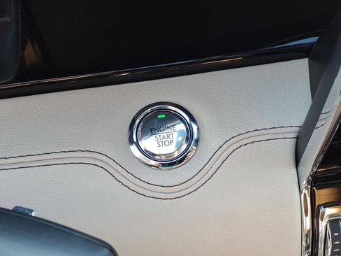 Used 2019 Lincoln Navigator Reserve AWD/4WD image 23