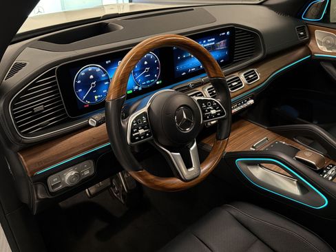 Certified 2023 Mercedes-Benz Maybach GLS 600 4MATIC image 4