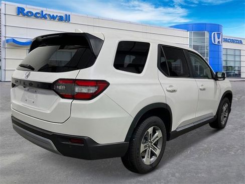 New 2025 Honda Pilot EX-L image 7