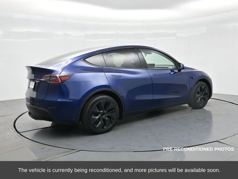 Used 2025 Tesla Model Y Long Range image 7