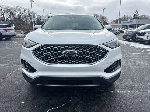 Used 2024 Ford Edge SEL w/ Convenience Package image 3