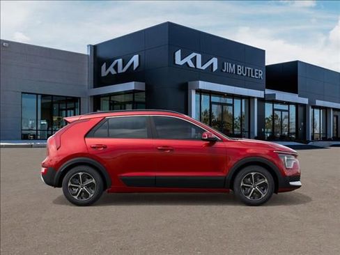 New 2026 Kia Niro EX image 7