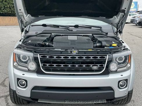 Used 2016 Land Rover LR4 HSE LUX image 29