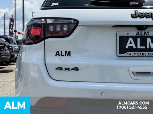 Used 2024 Jeep Compass Trailhawk AWD/4WD image 6